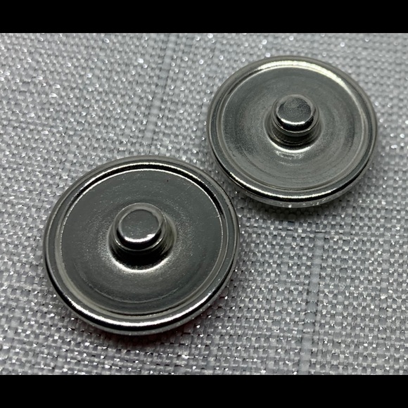 Wine Snap Button Charm Set of 2 - 18mm/20mm - Picture 2 of 2